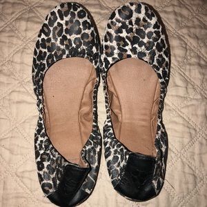 Lucky Brand Emmie Flats - size 9